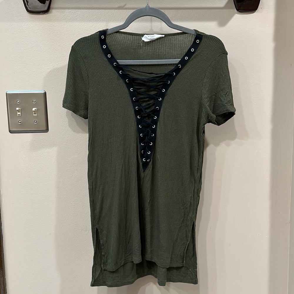 PITAYA oversized green top